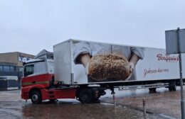 Gladheid speelt broodbezorger parten bij AH in Marum