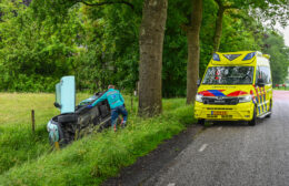 Mini uit de bocht in Zevenhuizen