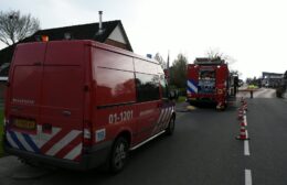 Brandweer blust keukenbrand in Doezum