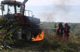 Brandweer rukt uit voor brand op maisland bij Marum Video