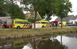 Hulpdiensten rukken massaal uit voor brand in Bovensmilde Video