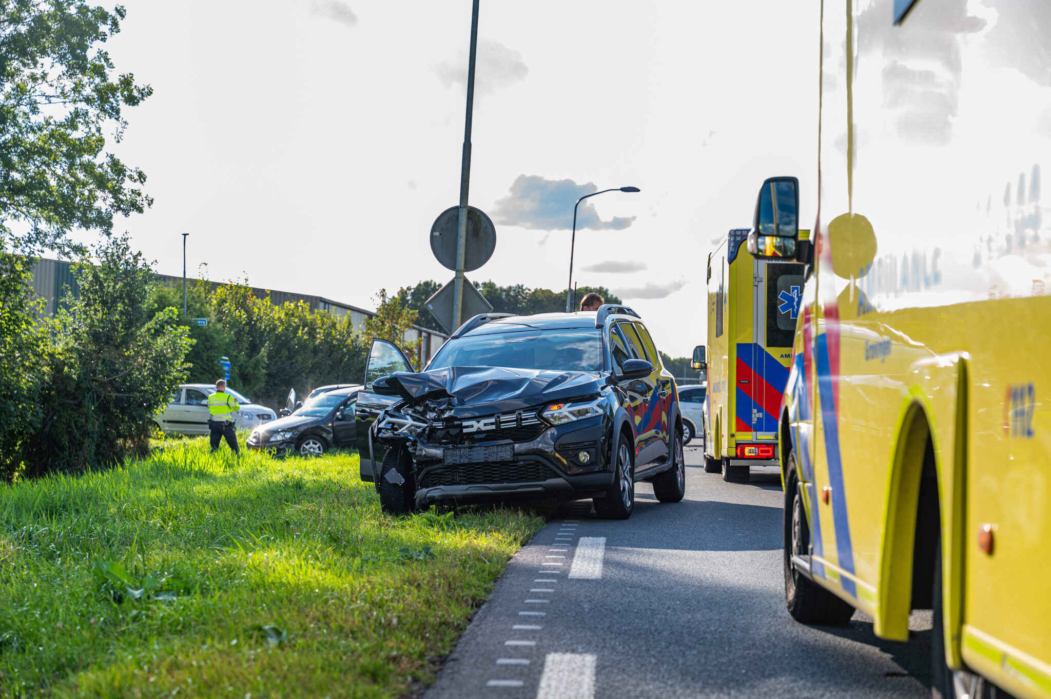 Auto’s botsen op N355 bij Grijpskerk