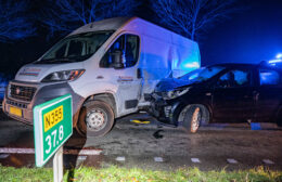 Personen auto botst met bestelbus op N355 bij Grijpskerk