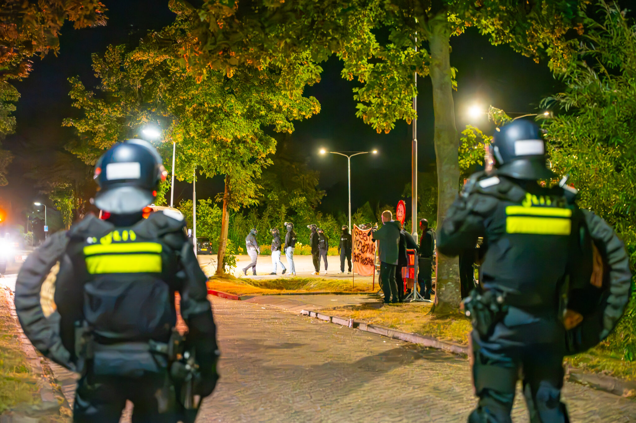 ME ingezet bij tijdelijke opvang in Surhuisterveen