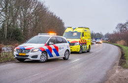 Auto’s botsen op Kaleweg bij Surhuizum