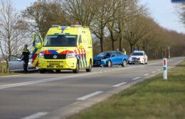 Auto’s botsen op N358 bij Dr. Compagnie