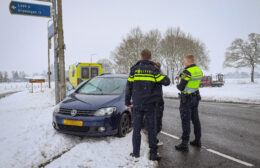 Auto’s botsen op Boerakkerweg in Niebert