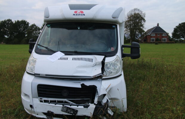 Defecte camper moet weg uit Leek