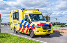 Fietser gewond op N355 bij Niezijl