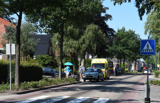 Wielrenster gewond bij aanrijding in Marum