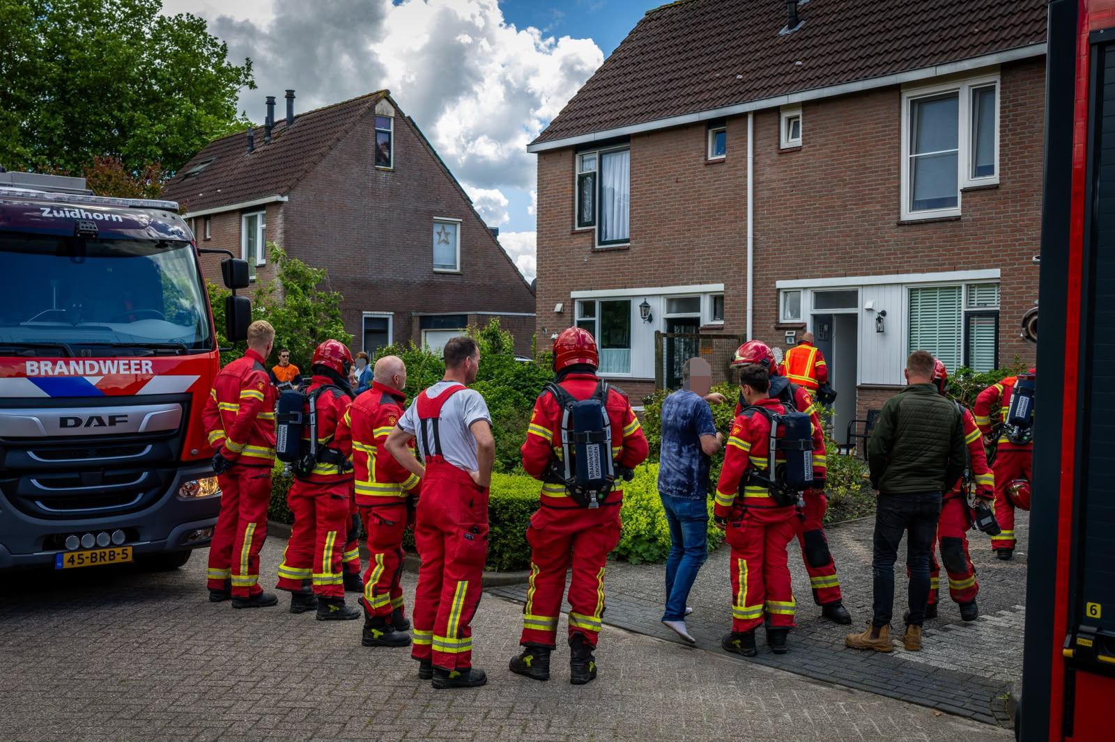 Brandweer rukt uit voor zolderbrand in Aduard