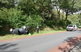 Auto op de kop in Norg Video