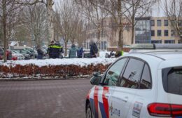 Fietser en scootmobiel botsen op Samuel Leviestraat
