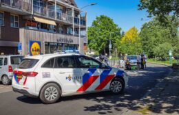 Voetganger aangereden achter winkelcentrum De Liekeblom