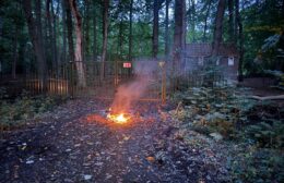 Brandweer blust buitenbrand op Nienoord