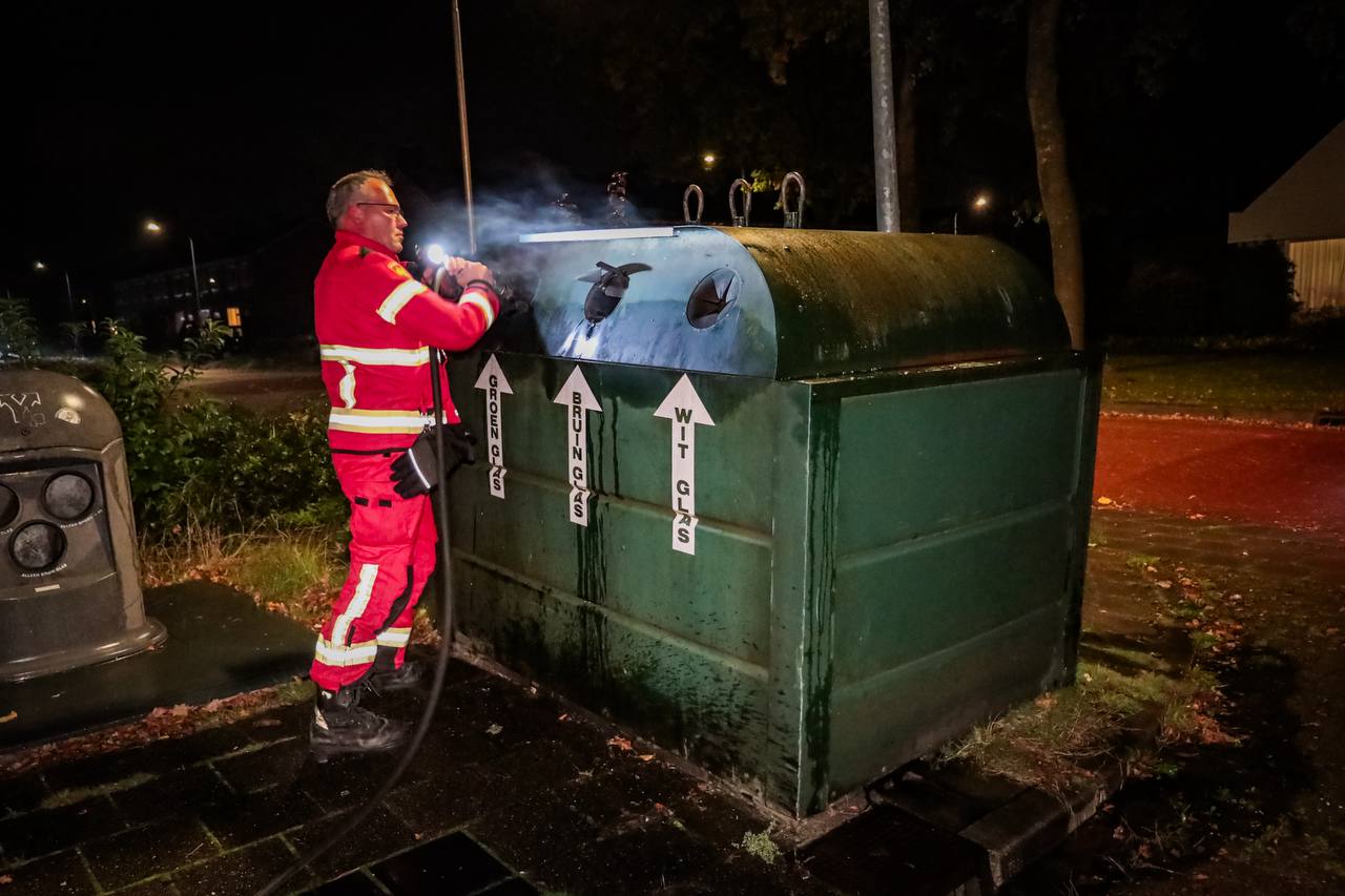 Containerbrand in Leek mogelijk veroorzaakt door vuurwerk