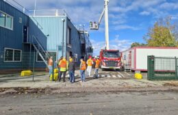 Brandweer Marum gealarmeerd voor brand bij Friesland Campina in Noordwijk Video
