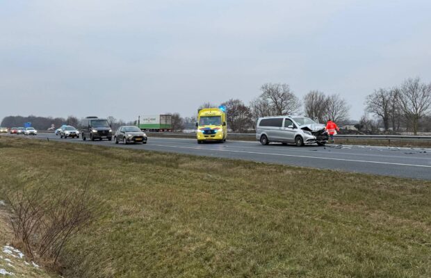 Veel schade bij kop-staart aanrijding op A7