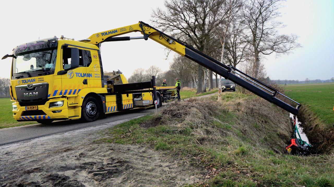 Motorrijder uit de bocht in Waskemeer