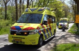 Scooterrijders gewond na aanrijding