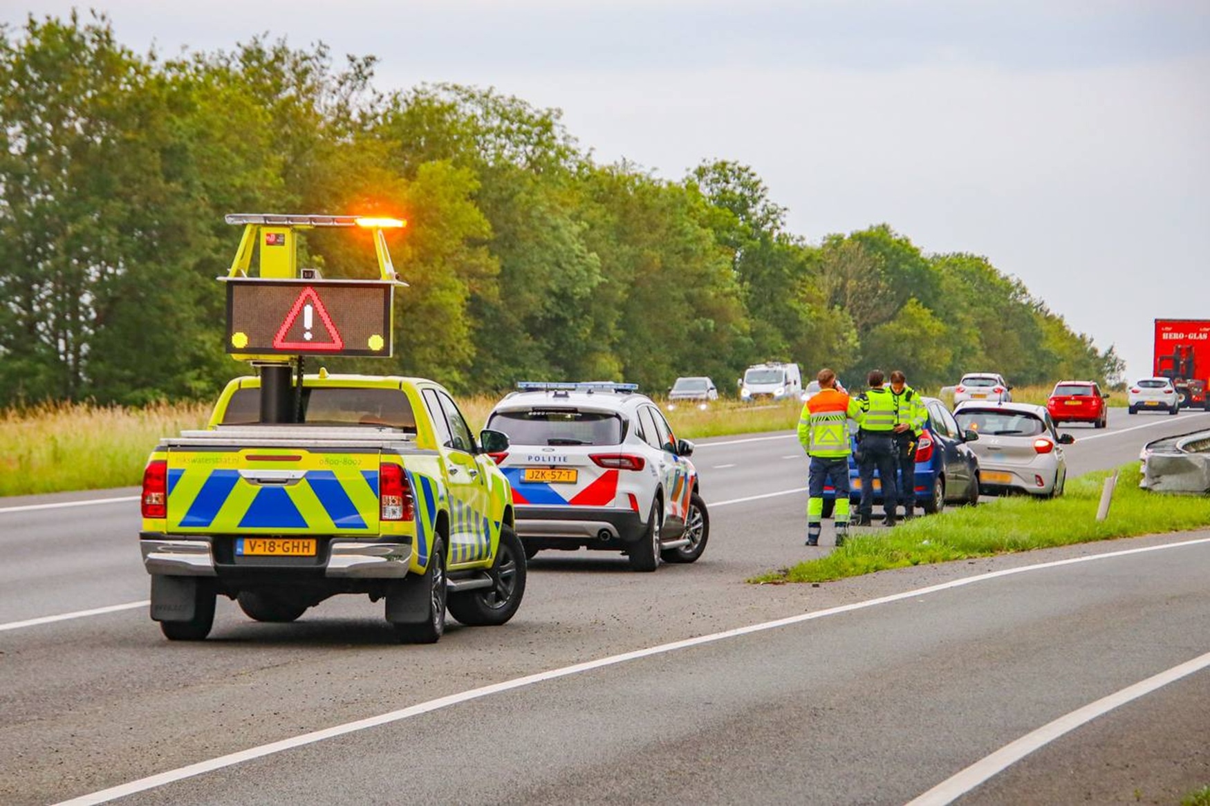 Aanrijding bij Midwolde zorgt voor inzet hulpdiensten op A7