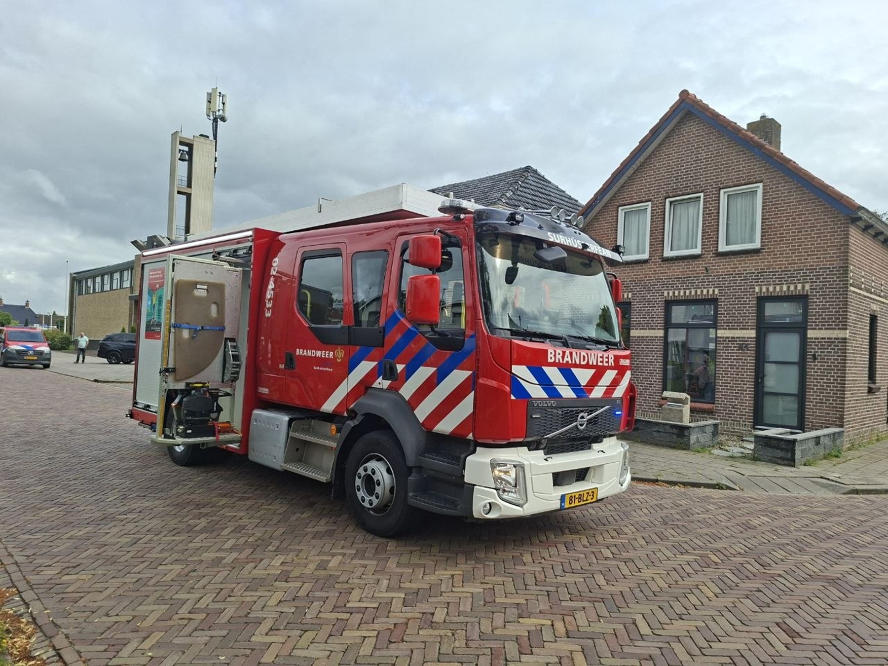Brand in toilet van woning in Surhuisterveen snel onder controle