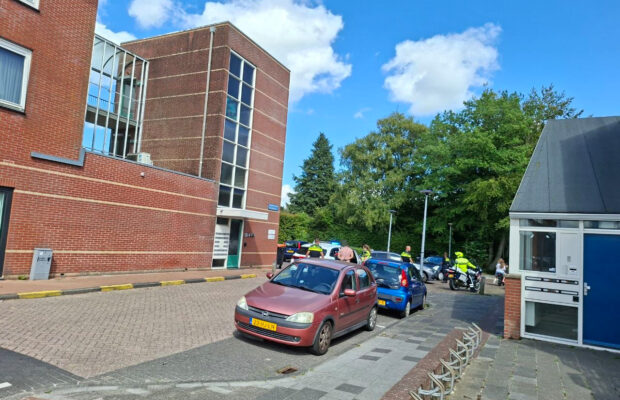 Politie verricht aanhoudingen in centrum van Marum