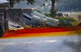 Brandweer ingezet bij lekkage van kuilgas aan Markeweg in Steenbergen