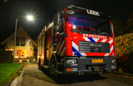 Boom valt op woning in Zevenhuizen