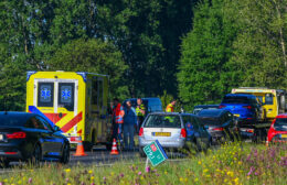 Opnieuw drie auto’s op elkaar in file op A7