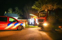 Brand in meterkast slaat door naar bovenverdieping