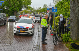 Taxi schept fietser bij ongeval