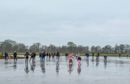 Laatste uren schaatsplezier op Marumerlage