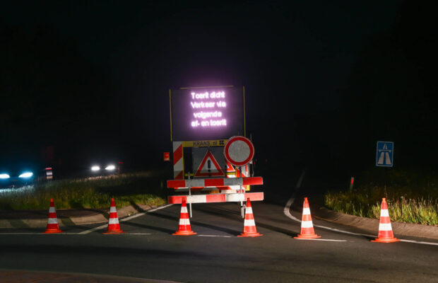 Nachtelijke werkzaamheden op A7 zorgen voor kilometerslange files en forse vertraging