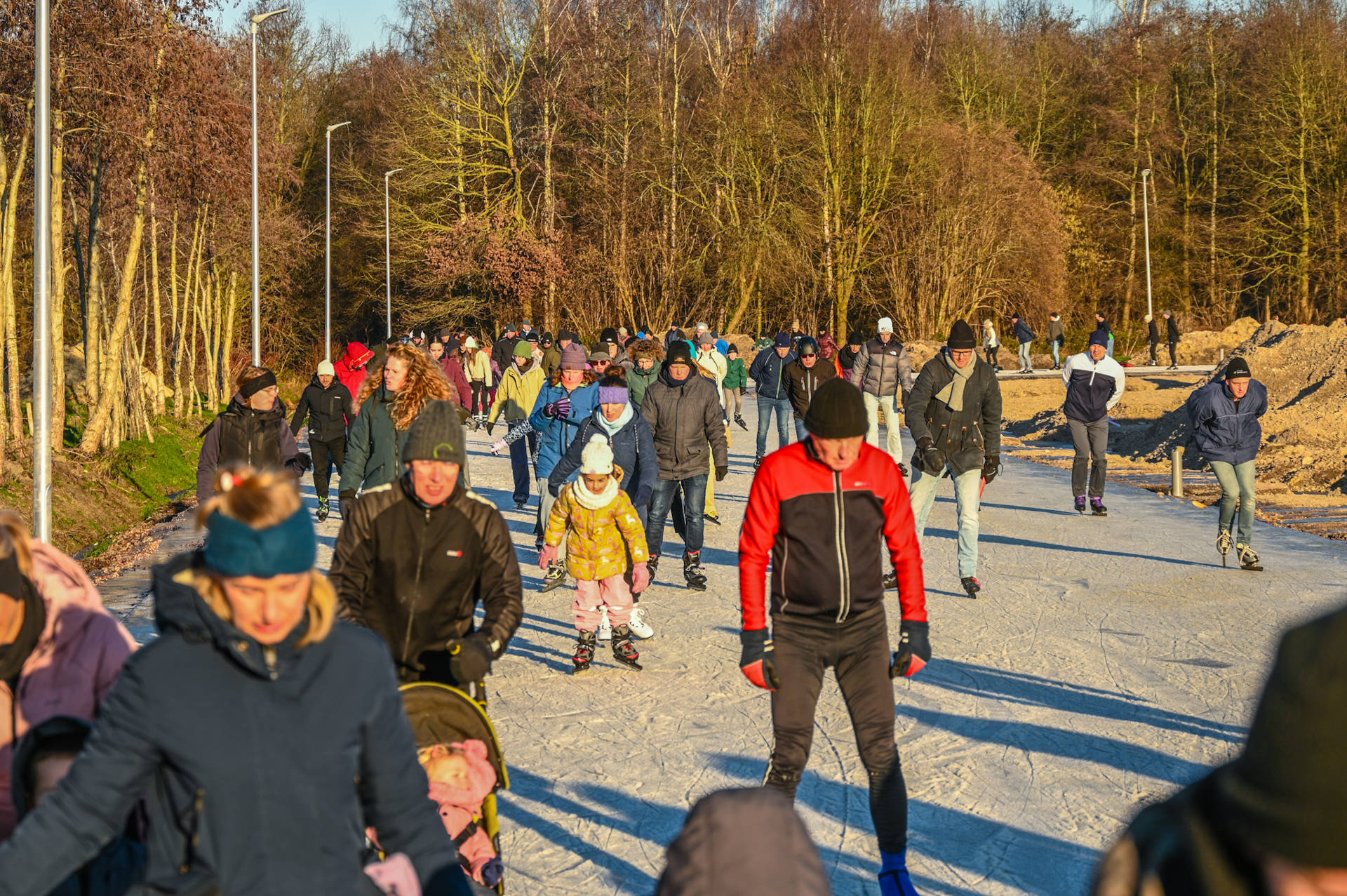 Ook op 2e Kerstdag veel schaatsplezier op nieuwe ijsbaan in Tolbert