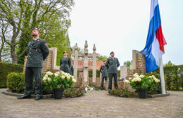 Dodenherdenking in Marum: eerbetoon aan oorlogsslachtoffers en ‘De Zestien van Marum’